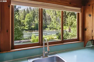90357 Thomson Ln, Vida, OR 97488 - Photo 14