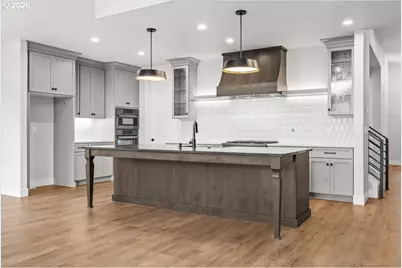 760 N V St, Washougal, WA 98671 - Photo 10