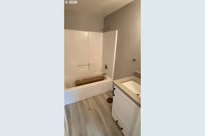 283 NE 34th Pl, Hillsboro, OR 97124 - Photo 16