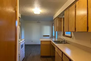 7265 SE Webster Ln, Milwaukie, OR 97267 - Photo 10