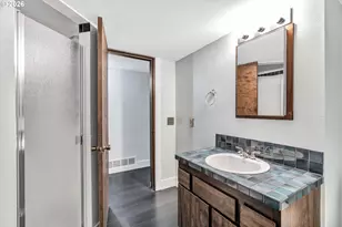 4645 NW 191st Ave, Portland, OR 97229 - Photo 34
