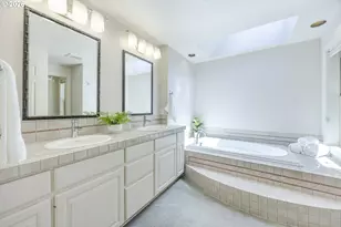 410 Spyglass Dr, Eugene, OR 97401 - Photo 12