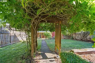 811 Oak St, Hood River, OR 97031 - Photo 46