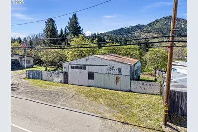 1313 N Old Pacific Hwy, Myrtle Creek, OR 97457 - Photo 46