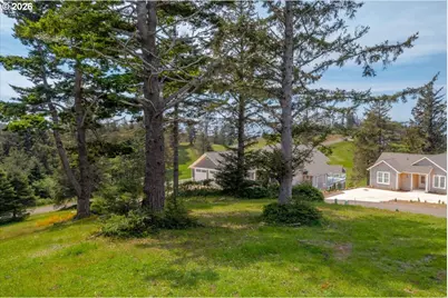 76 Megans View Pt, Pacific City, OR 97135 - Photo 12