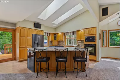 10902 S Huntington Dr, Oregon City, OR 97045 - Photo 14
