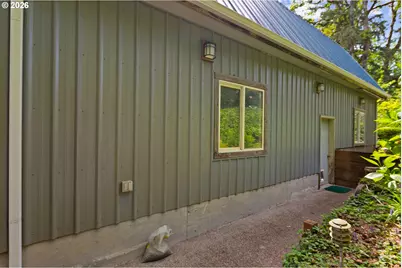10902 S Huntington Dr, Oregon City, OR 97045 - Photo 40