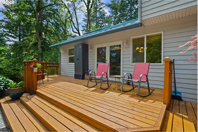 10902 S Huntington Dr, Oregon City, OR 97045 - Photo 12