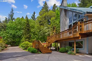 10902 S Huntington Dr, Oregon City, OR 97045 - Photo 4