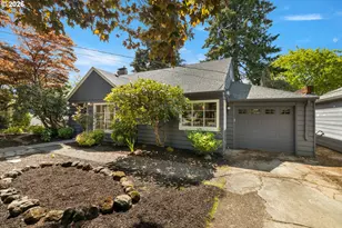 7939 SW 11th Ave, Portland, OR 97219 - Photo 2