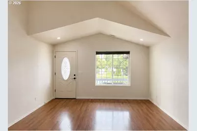2124 NE 77th Ave, Vancouver, WA 98664 - Photo 2