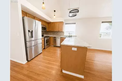 2124 NE 77th Ave, Vancouver, WA 98664 - Photo 6