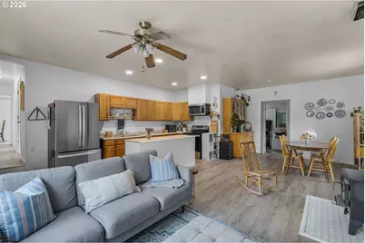 16122 Lava Dr, La Pine, OR 97739 - Photo 8