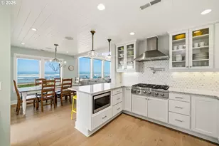 3772 Pacific St, Cannon Beach, OR 97110 - Photo 12