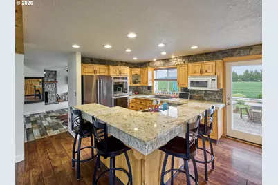 9293 Broadacres Rd NE, Aurora, OR 97002 - Photo 10