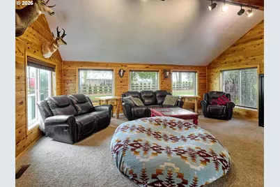 9293 Broadacres Rd NE, Aurora, OR 97002 - Photo 14