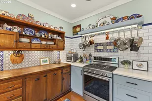 4249 SE Stark St, Portland, OR 97215 - Photo 10