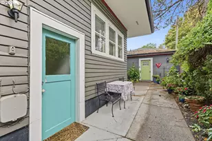 4249 SE Stark St, Portland, OR 97215 - Photo 38