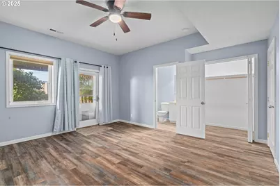 906 SW 7th St #B, Newport, OR 97365 - Photo 8