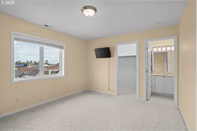 906 SW 7th St #B, Newport, OR 97365 - Photo 10