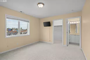 906 SW 7th St, Newport, OR 97365 - Photo 10