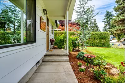 1014 Cinnamon Ave, Eugene, OR 97404 - Photo 40