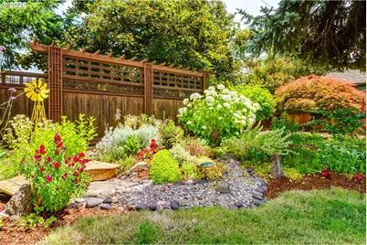 1014 Cinnamon Ave, Eugene, OR 97404 - Photo 32