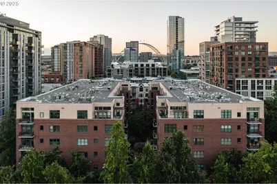 821 NW 11th Ave #321, Portland, OR 97209 - Photo 36