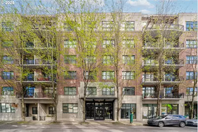 821 NW 11th Ave #321, Portland, OR 97209 - Photo 2