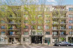 821 NW 11th Ave, Portland, OR 97209 - Photo 2