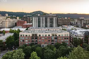 821 NW 11th Ave, Portland, OR 97209 - Photo 46