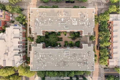 821 NW 11th Ave #321, Portland, OR 97209 - Photo 38