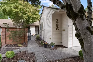 15845 SW Greens Way, Portland, OR 97224 - Photo 2
