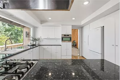 3905 Spring Blvd, Eugene, OR 97405 - Photo 18