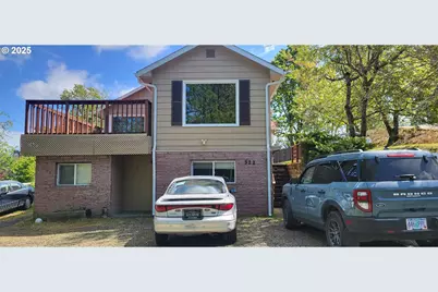 522 SE Hillside Dr, Roseburg, OR 97470 - Photo 2