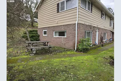 522 SE Hillside Dr, Roseburg, OR 97470 - Photo 6