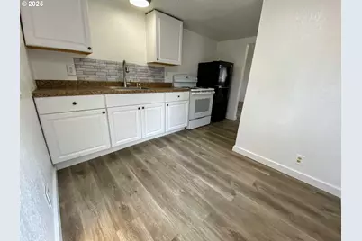 522 SE Hillside Dr, Roseburg, OR 97470 - Photo 26