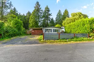 147 Mountain View Dr, Longview, WA 98632 - Photo 2