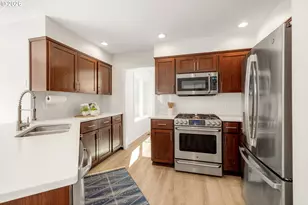 4811 SW Orchard Ln, Portland, OR 97219 - Photo 10