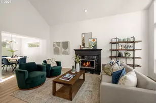 4811 SW Orchard Ln, Portland, OR 97219 - Photo 2