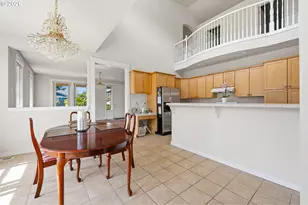 2422 W 10th St, Washougal, WA 98671 - Photo 8