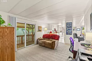 1800 Lakewood Ct, Eugene, OR 97402 - Photo 16