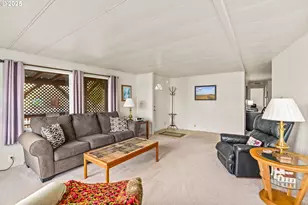 1800 Lakewood Ct, Eugene, OR 97402 - Photo 8