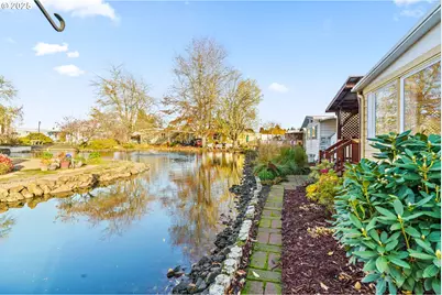 1800 Lakewood Ct #127, Eugene, OR 97402 - Photo 32