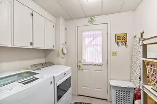 1800 Lakewood Ct, Eugene, OR 97402 - Photo 20