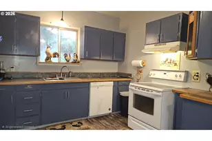63721 Harriet Rd, Coos Bay, OR 97420 - Photo 2