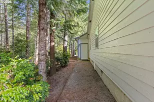 2138 Lynne Dr, North Bend, OR 97459 - Photo 38