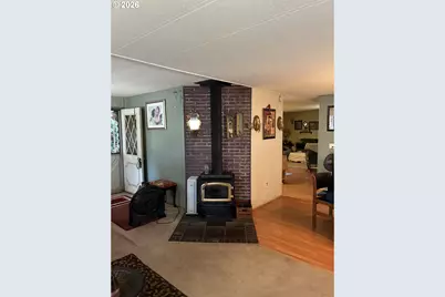 Sandy Blvd NE #15, Fairview, OR 97024 - Photo 4