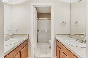 3696 Carman Dr, Lake Oswego, OR 97035 - Photo 30