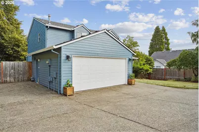 14727 SW Brooke Ct, Sherwood, OR 97140 - Photo 2